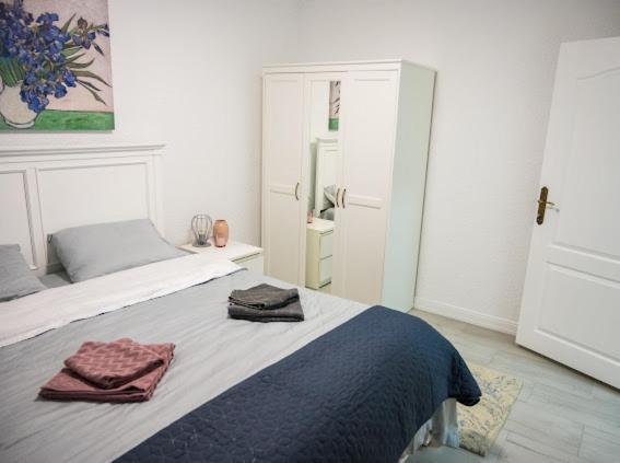Escape Aparthotel Сучава Экстерьер фото